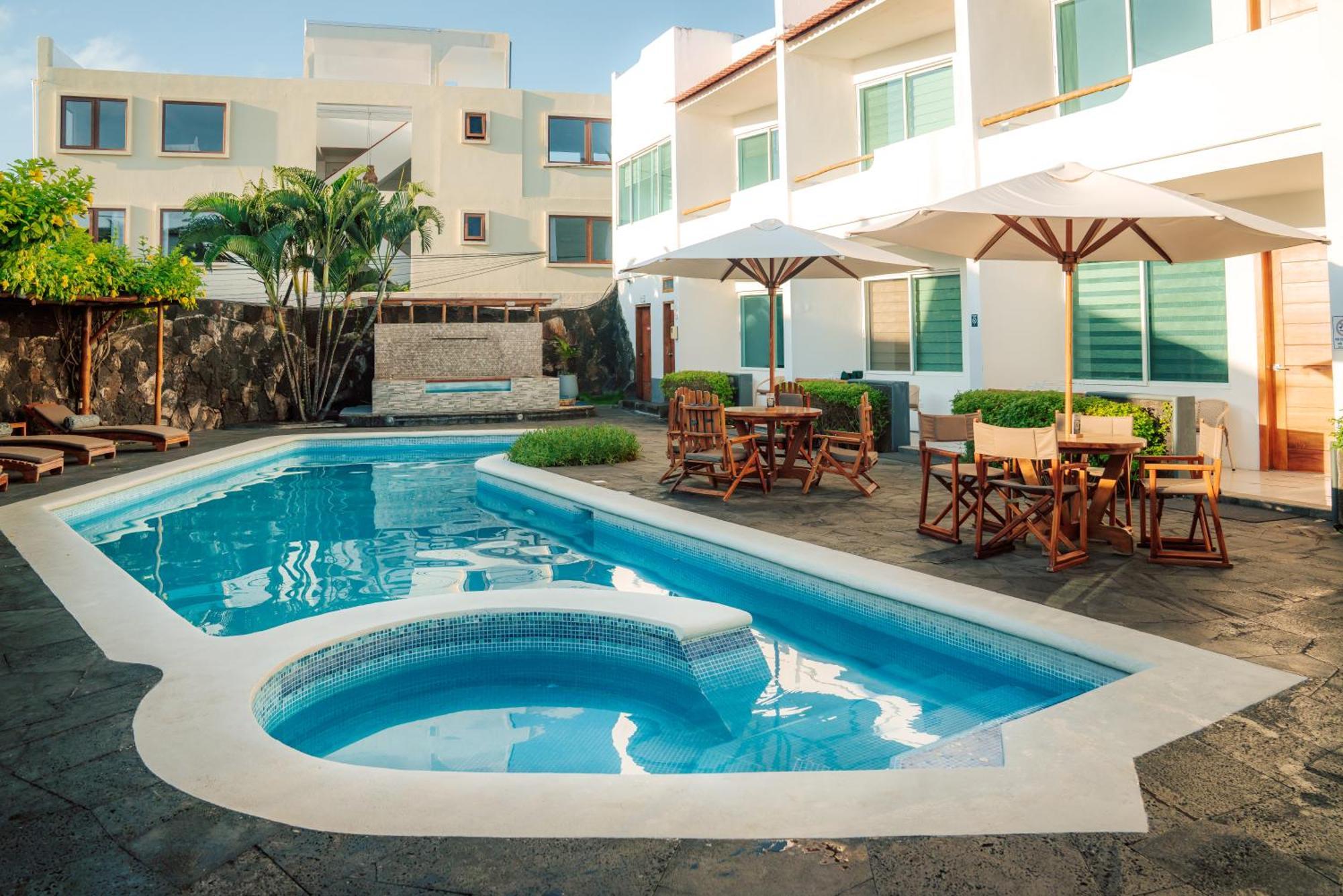 Ninfa Hotel