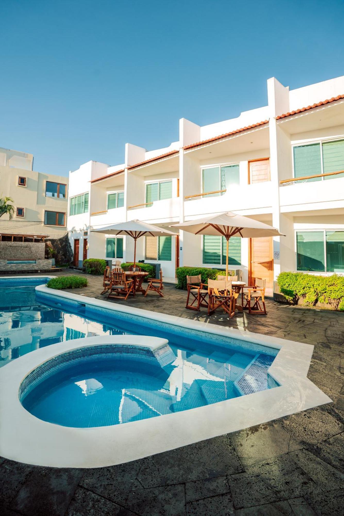 Hotel Ninfa 4*