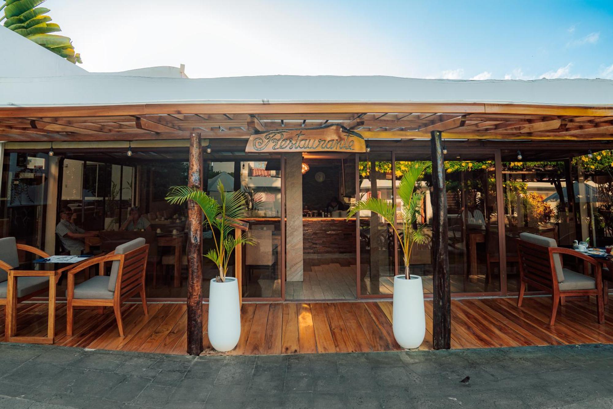Ninfa 4* Puerto Ayora (Galapagos Islands)