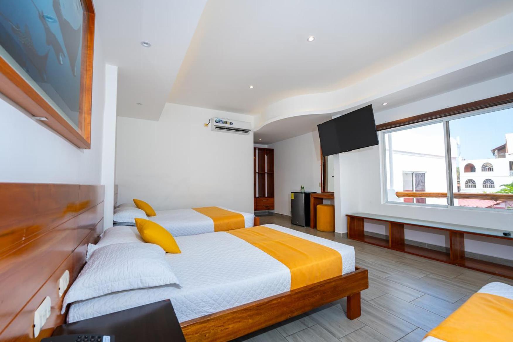 Hotel Ninfa Puerto Ayora (Galapagos Islands)